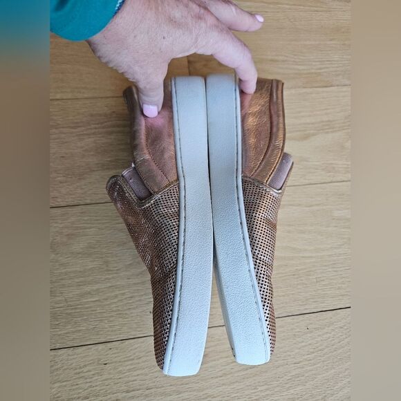 Michael Kors Women Keaton Slip-on Rose Gold Metallic Leather Lasercut Sneaker 7M - Picture 9 of 10